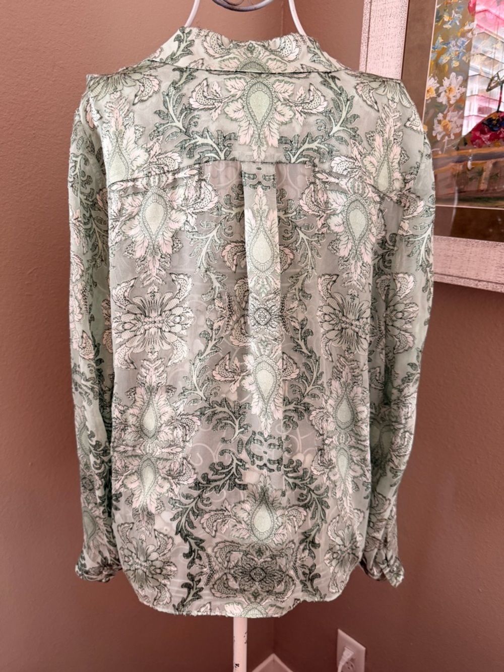Alice + Olivia Silk Blend Mint and Dark Green Paisley Button-Down Blouse. Size S - Picture 4 of 5